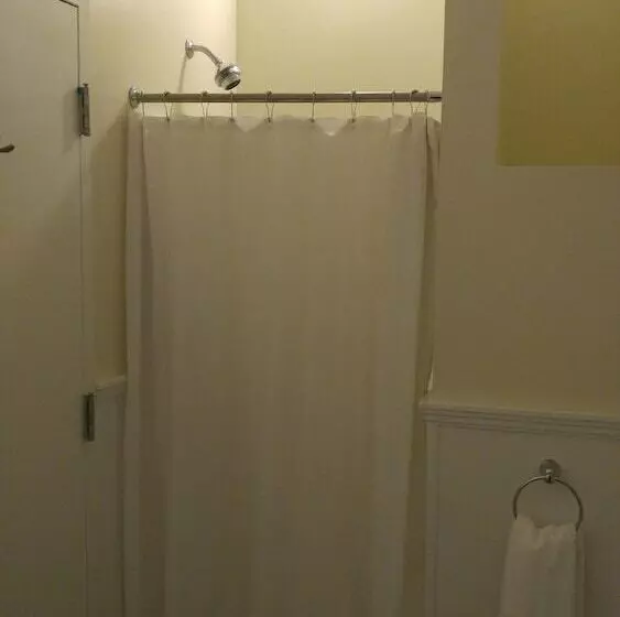 호텔 Warren Conference Center And Inn