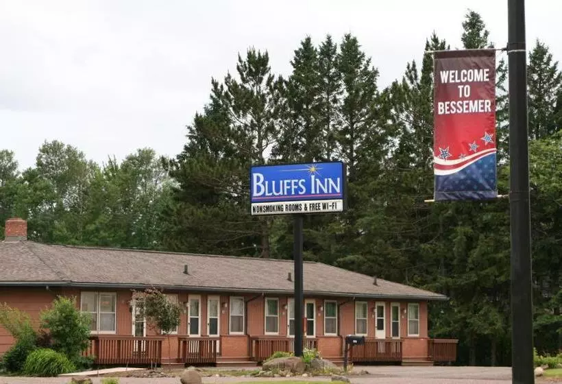 فندق على الطريق Bluffs Inn