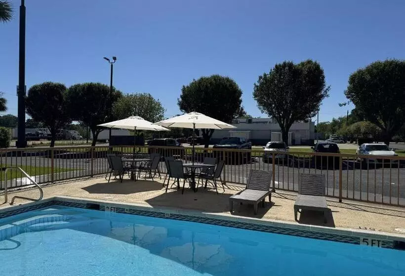 モーテル Red Roof Inn Moss Point