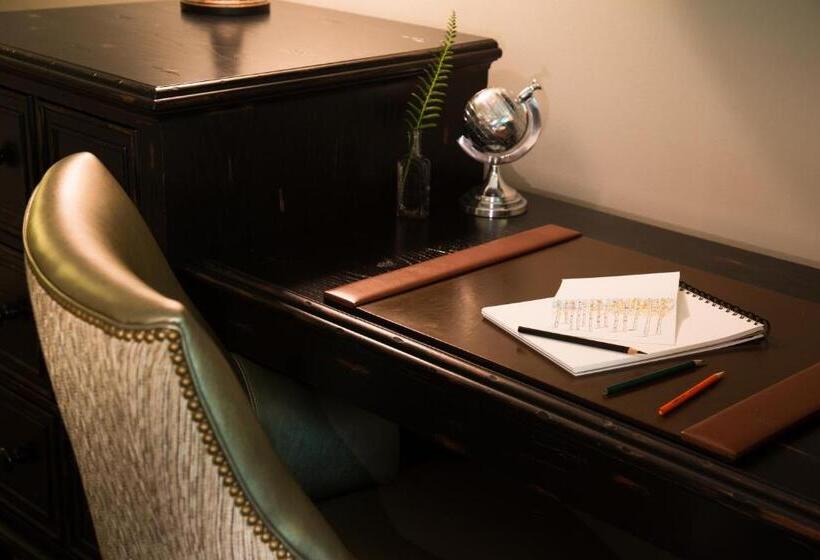 Курорт The Lodge At Woodloch