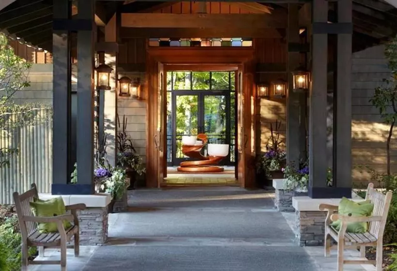 渡假胜地  The Lodge At Woodloch
