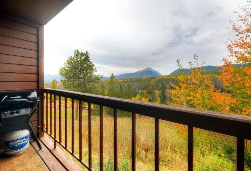 Twobedroom Condo 61 At Snowscape