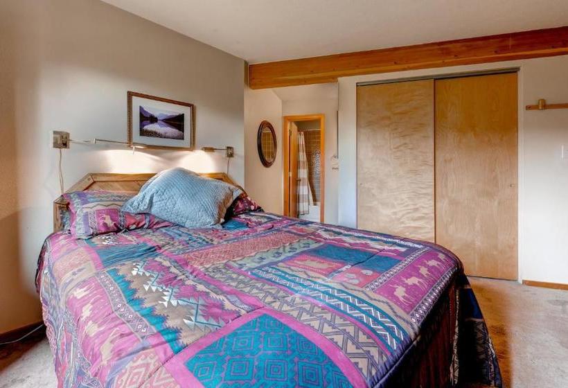 Twobedroom Condo 61 At Snowscape