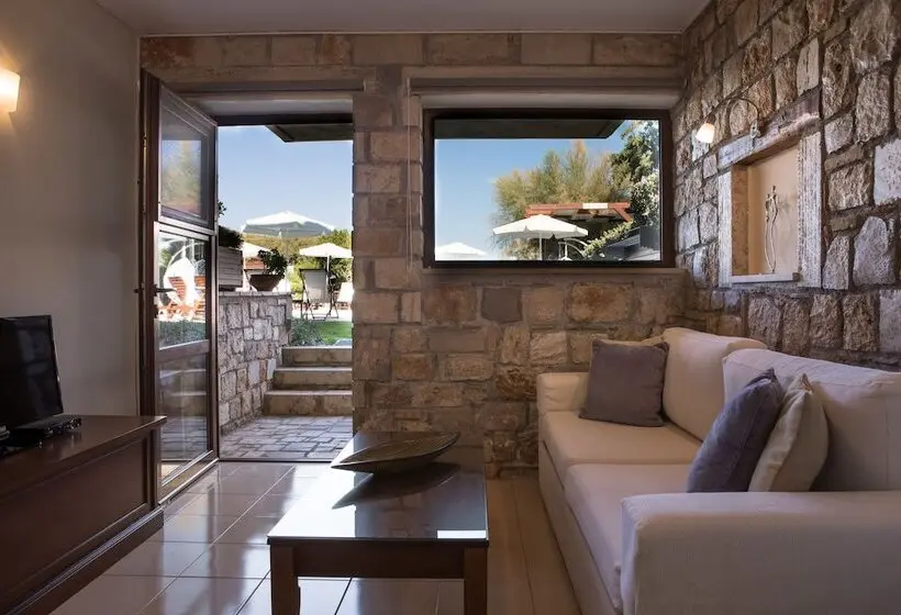 Enalio Suites