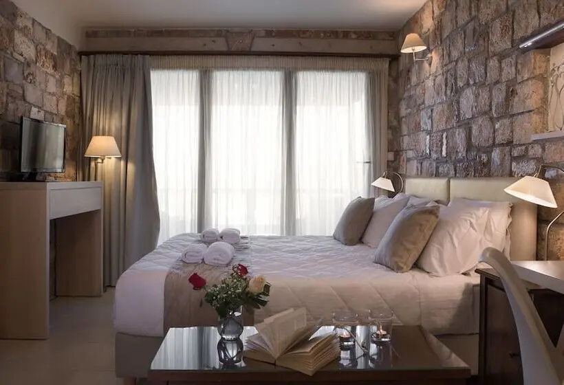 Enalio Suites