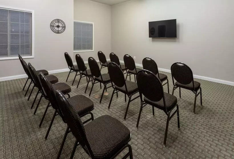 Grandstay Apple Valley