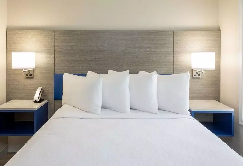 Grandstay Apple Valley