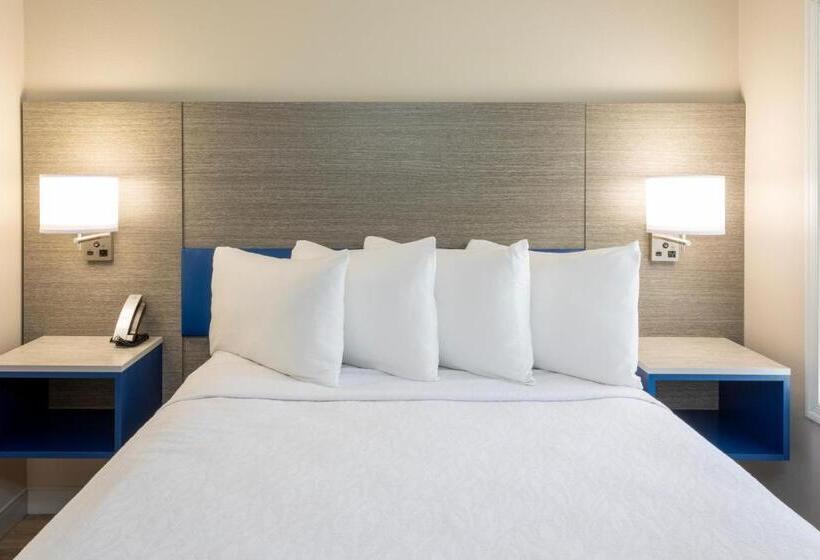 Grandstay Apple Valley