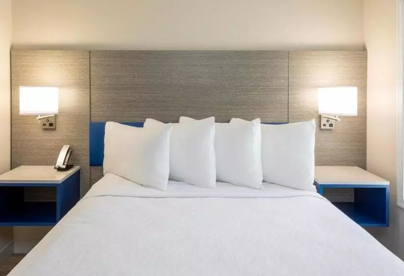 Grandstay Apple Valley