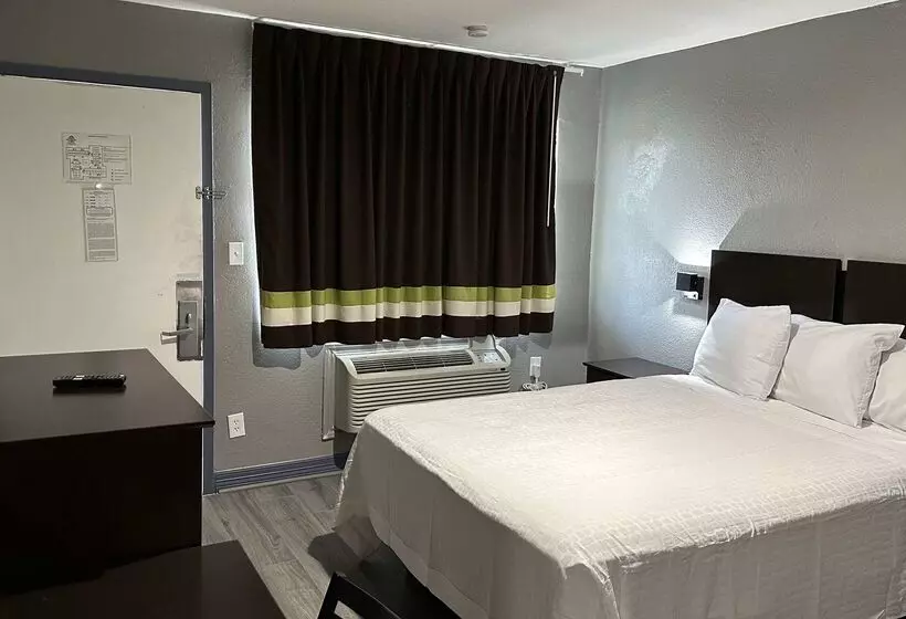 בית מלון כפרי Americas Best Value Inn And Suites Groves