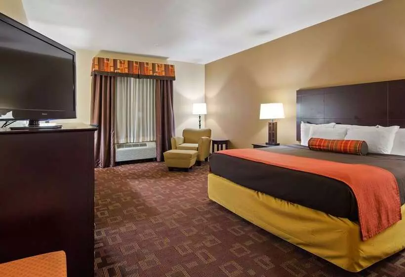 בית מלון כפרי Best Western Plus Goliad Inn & Suites