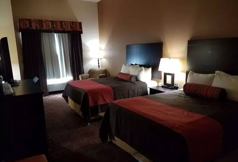 בית מלון כפרי Best Western Plus Goliad Inn & Suites