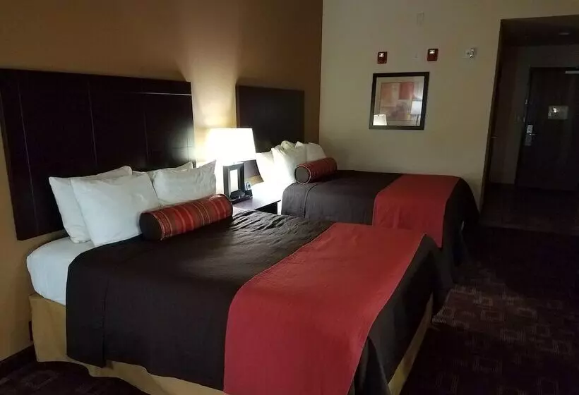 בית מלון כפרי Best Western Plus Goliad Inn & Suites