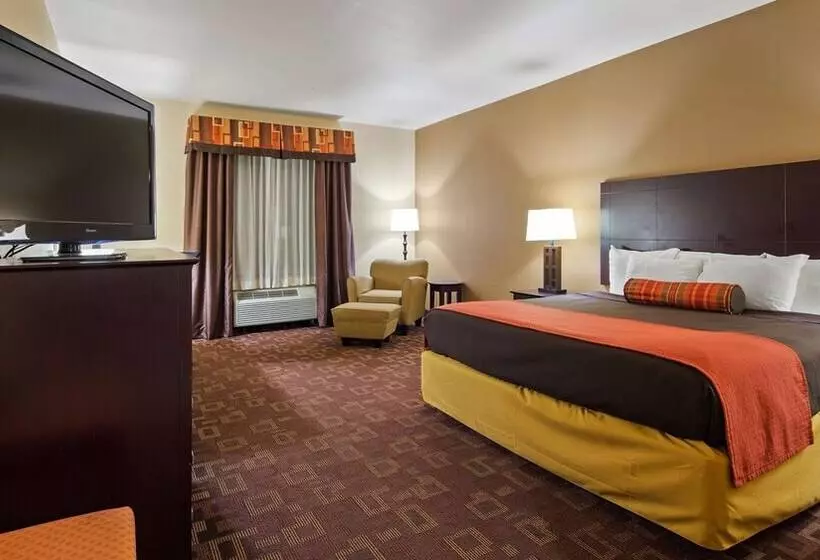 בית מלון כפרי Best Western Plus Goliad Inn & Suites