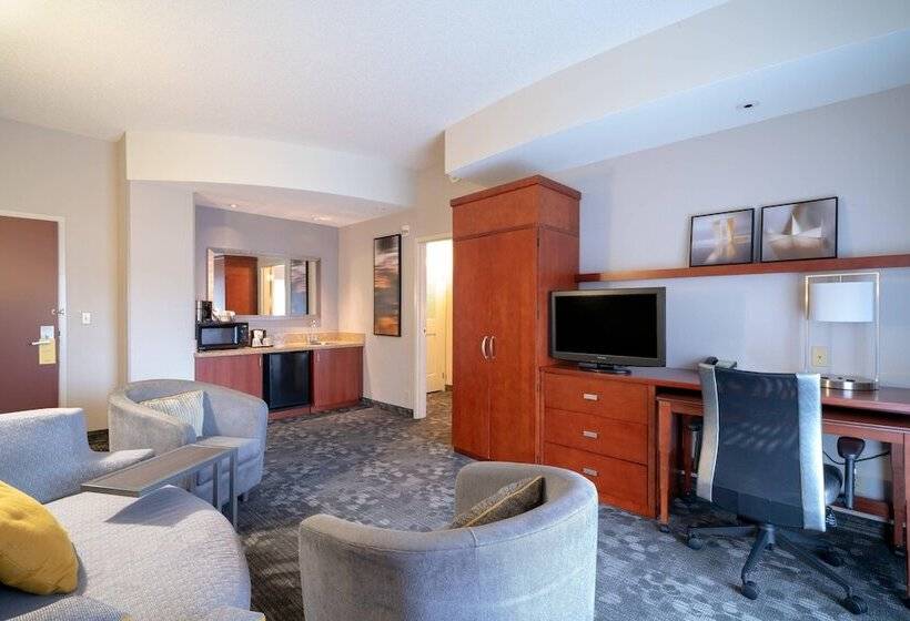 호텔 Courtyard By Marriott Salisbury