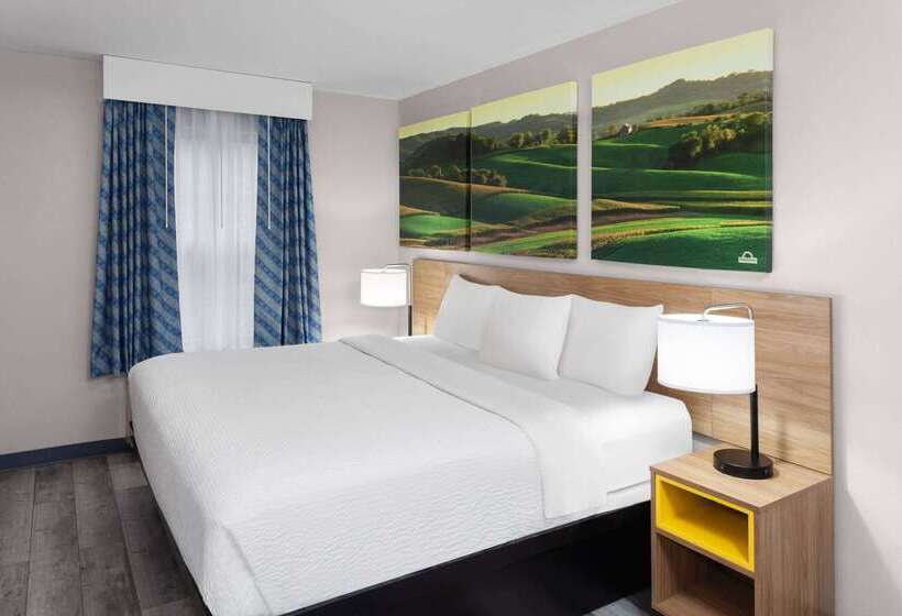 酒店 Days Inn & Suites By Wyndham Sellersburg