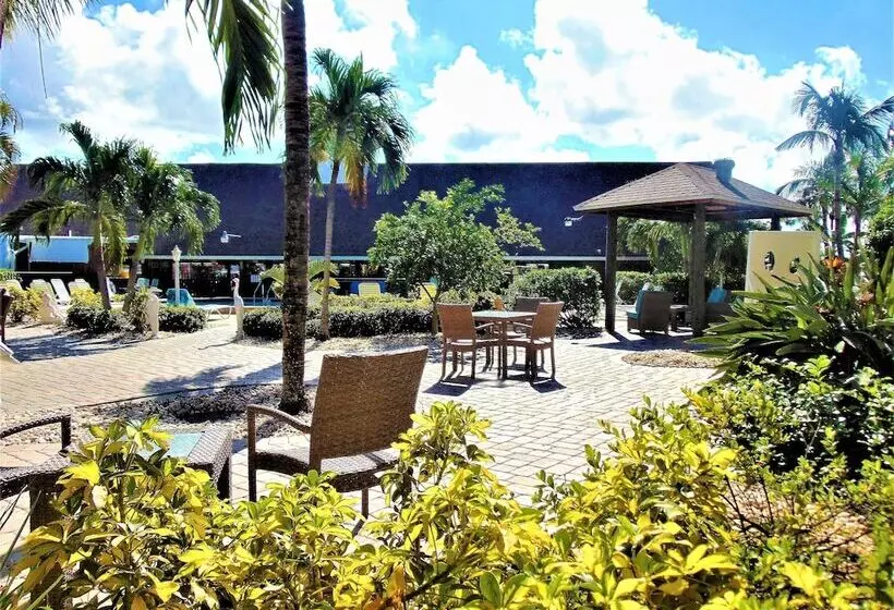 ホテル Dolphin Key Resort  Cape Coral