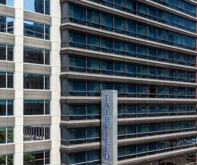 בית מלון כפרי Fairfield Inn And Suites Chicago Downtown River North