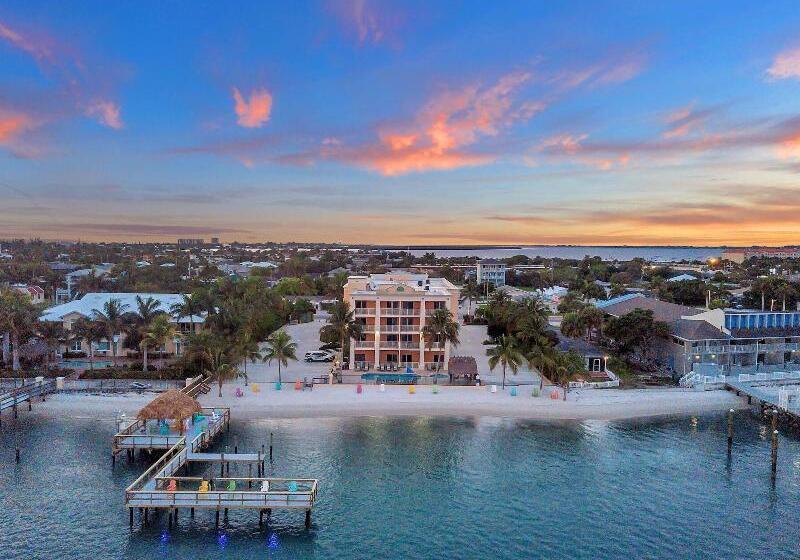 ホテル Hutchinson Island