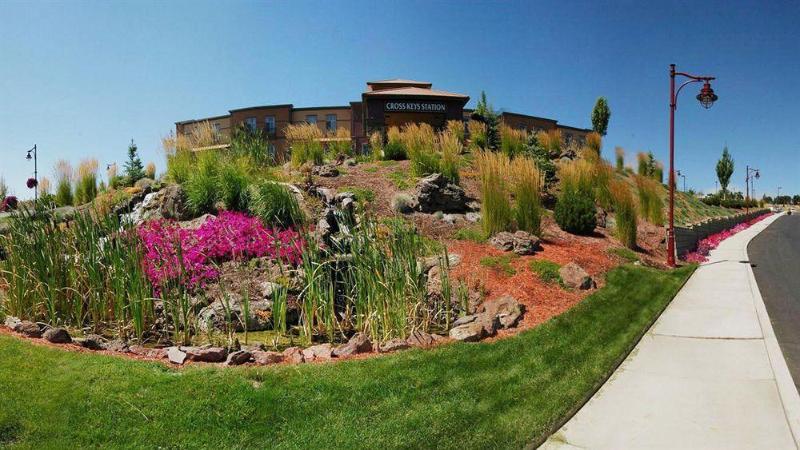 Отель Inn At Cross Keys Station