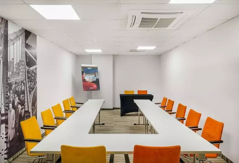 Hotelli Park Inn By Radisson Budapest