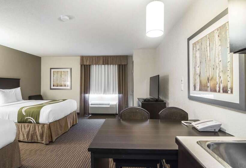 בית מלון כפרי Quality Inn & Suites Thompson