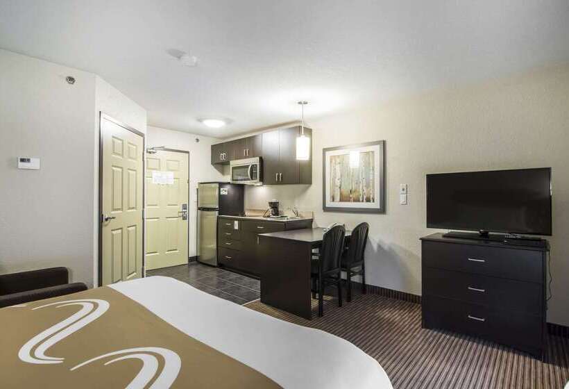 בית מלון כפרי Quality Inn & Suites Thompson