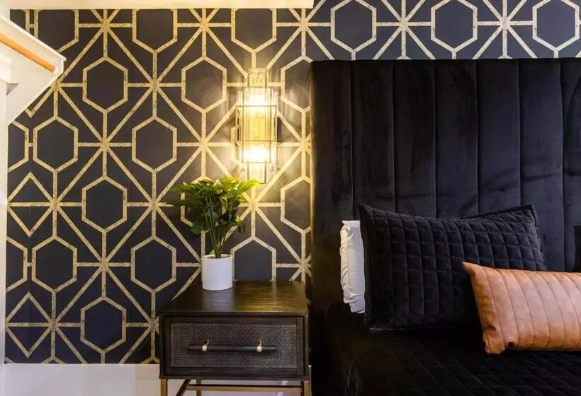 Отель Boho Manor