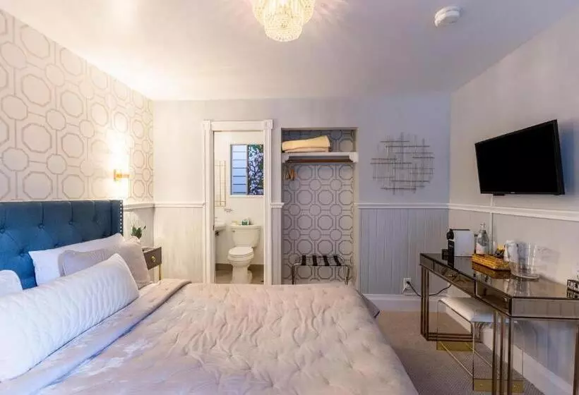 Отель Boho Manor