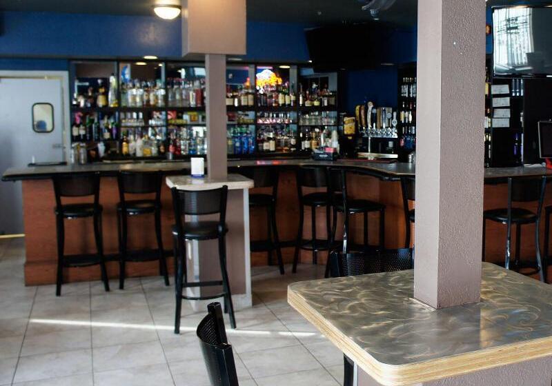 Metropolis Resort  Eau Claire