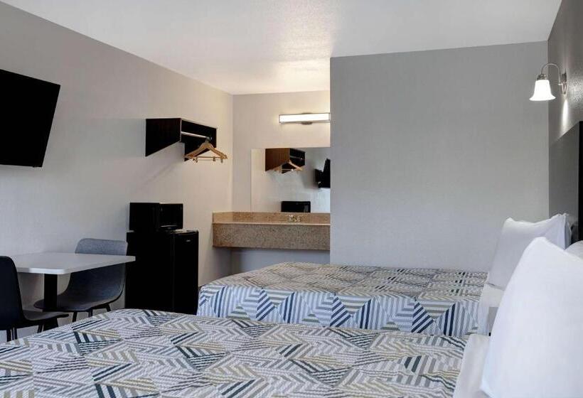 فندق على الطريق Crestview Inn