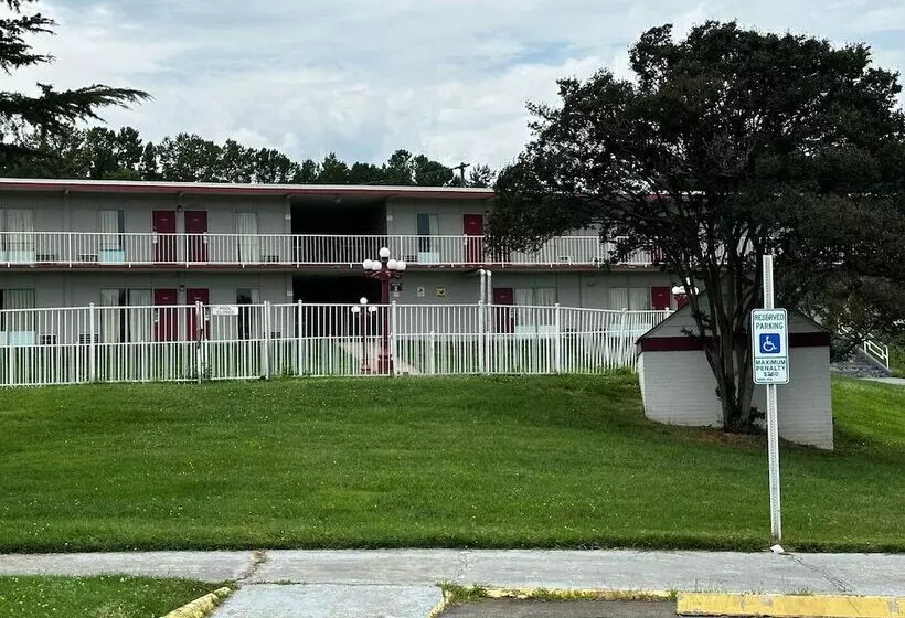 فندق على الطريق Loyalty Inn Charlotte Airport