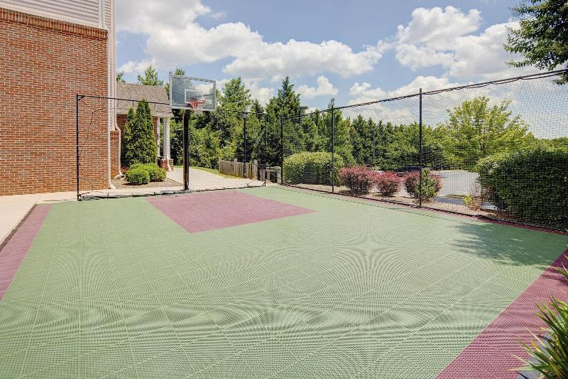 Residence Inn By Marriott Roanoke Airport