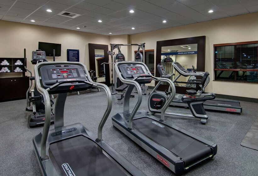 Hampton Inn And Suites Astoria