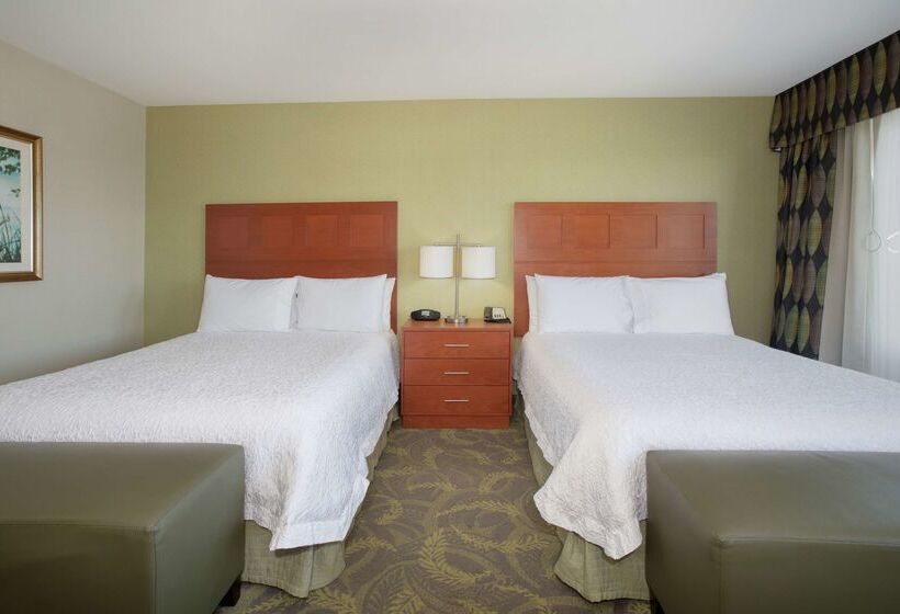 Hampton Inn And Suites Astoria