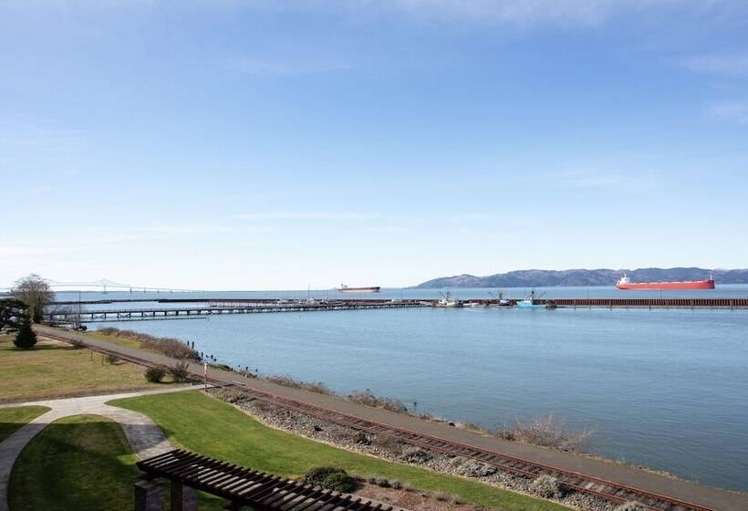 Hampton Inn And Suites Astoria