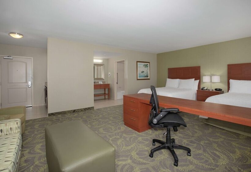 Hampton Inn And Suites Astoria