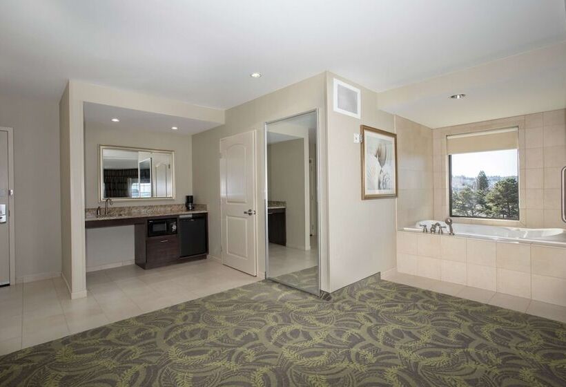 Hampton Inn And Suites Astoria