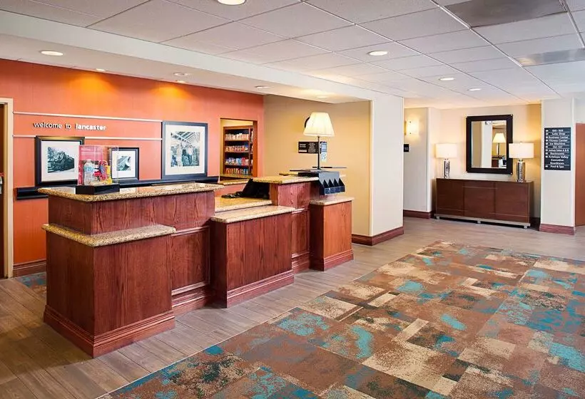 Hampton Inn & Suites Lancaster