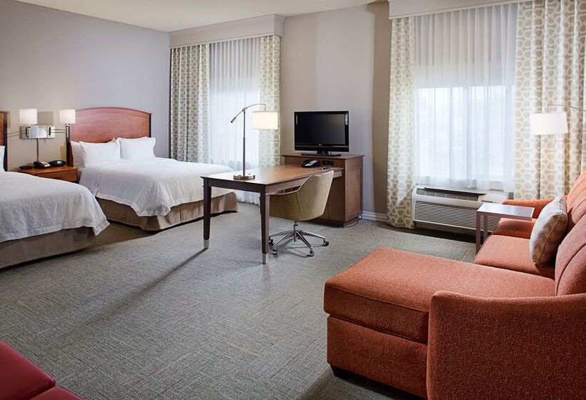 Hampton Inn & Suites Lancaster