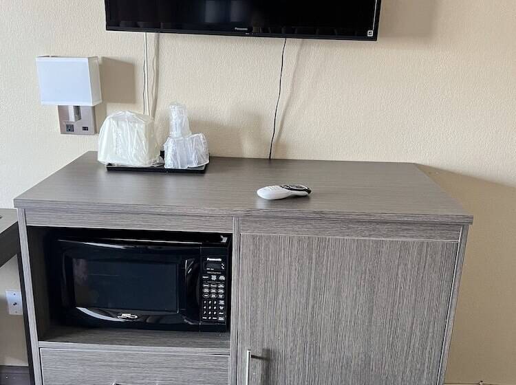 فندق على الطريق Highland Inn Las Vegas