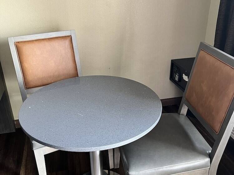 فندق على الطريق Highland Inn Las Vegas