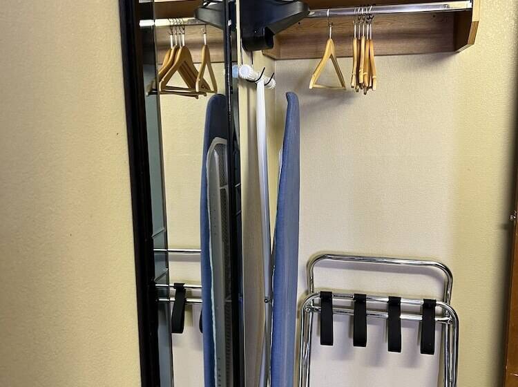 فندق على الطريق Highland Inn Las Vegas