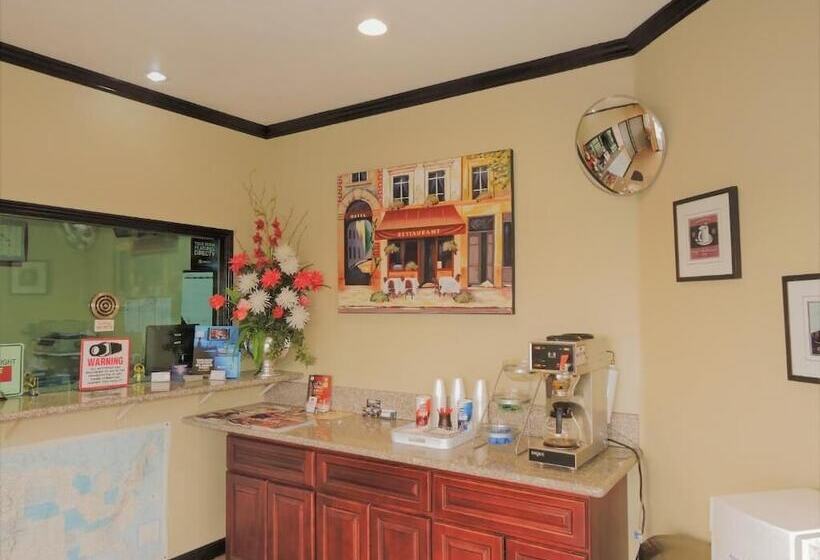 فندق على الطريق Highland Inn Las Vegas