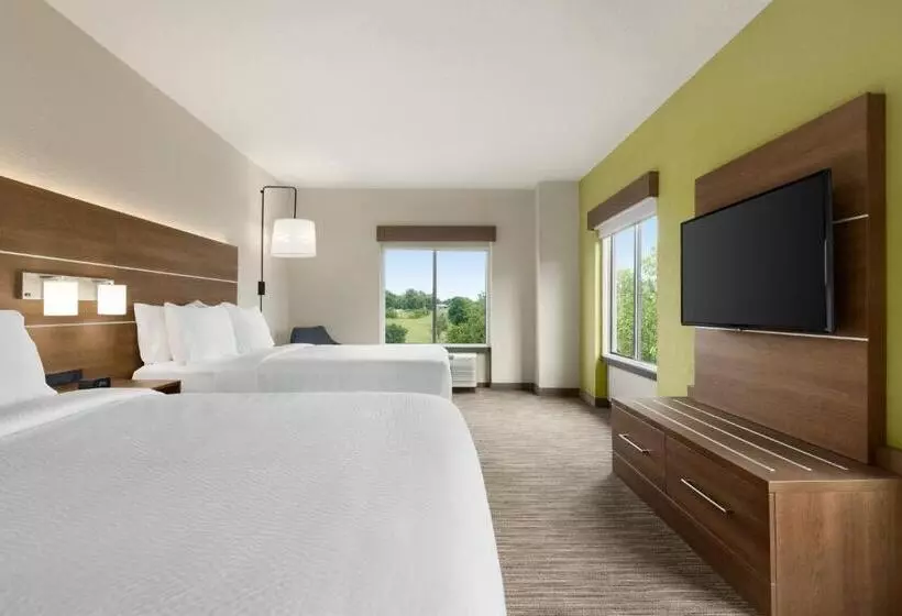 Отель Holiday Inn Express & Suites Akron Regional Airport Area By Ihg