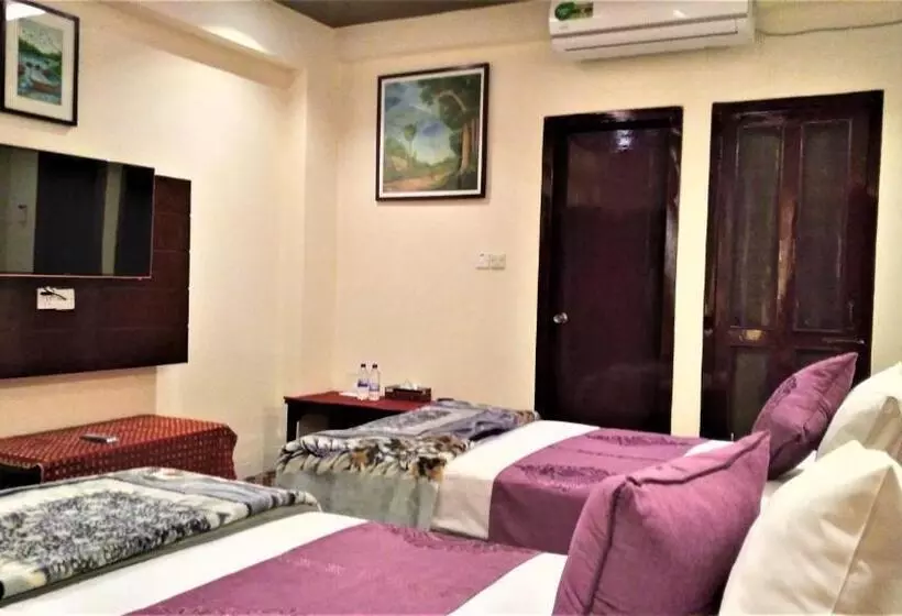 هتل Center Point Apartment
