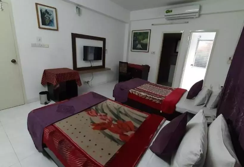 هتل Center Point Apartment