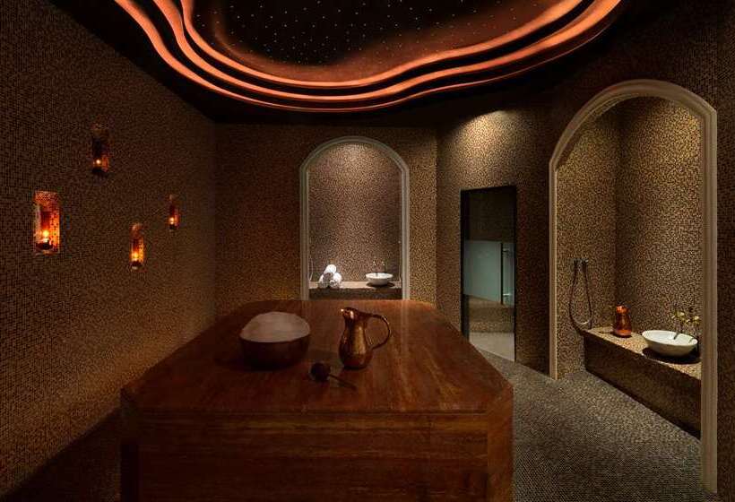 Отель Conrad Dubai