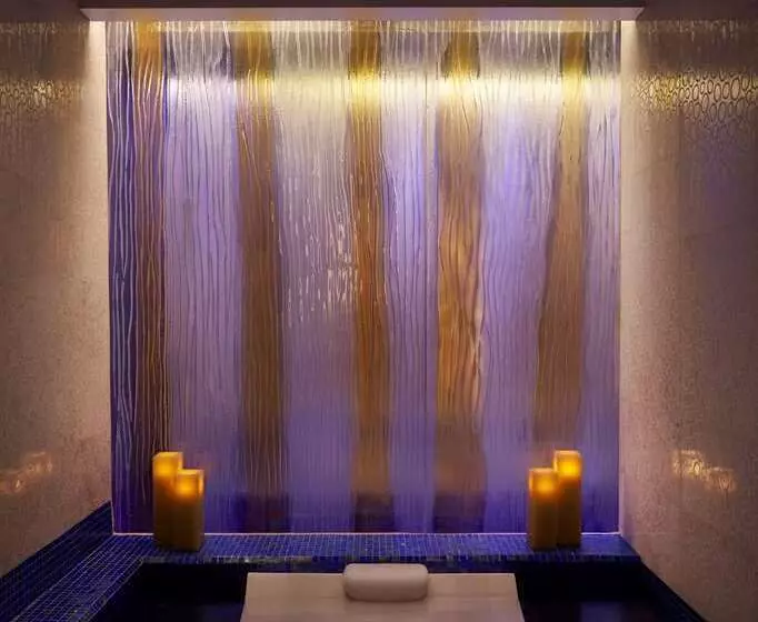 Отель Conrad Dubai