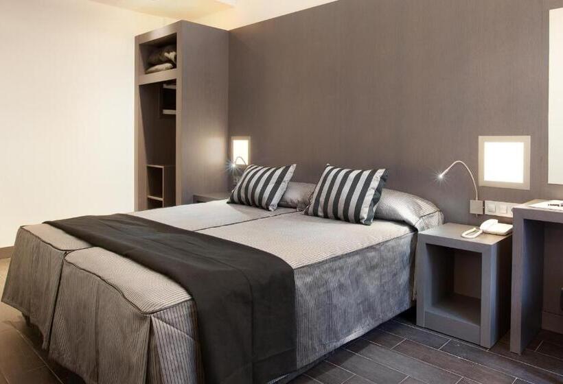 هتل Dalia Ramblas